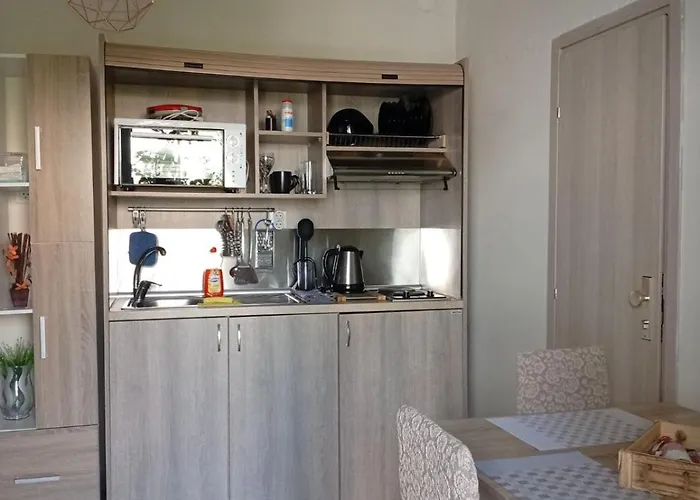 Elina House בית נופש ניקיטי