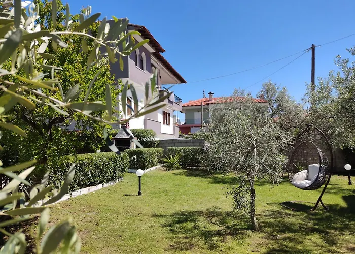 בית נופש Elina House ניקיטי