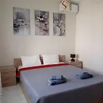 Сasa de vacaciones Elina House