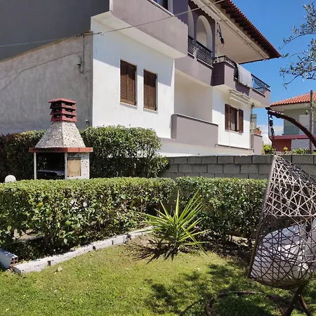 Elina House * ניקיטי